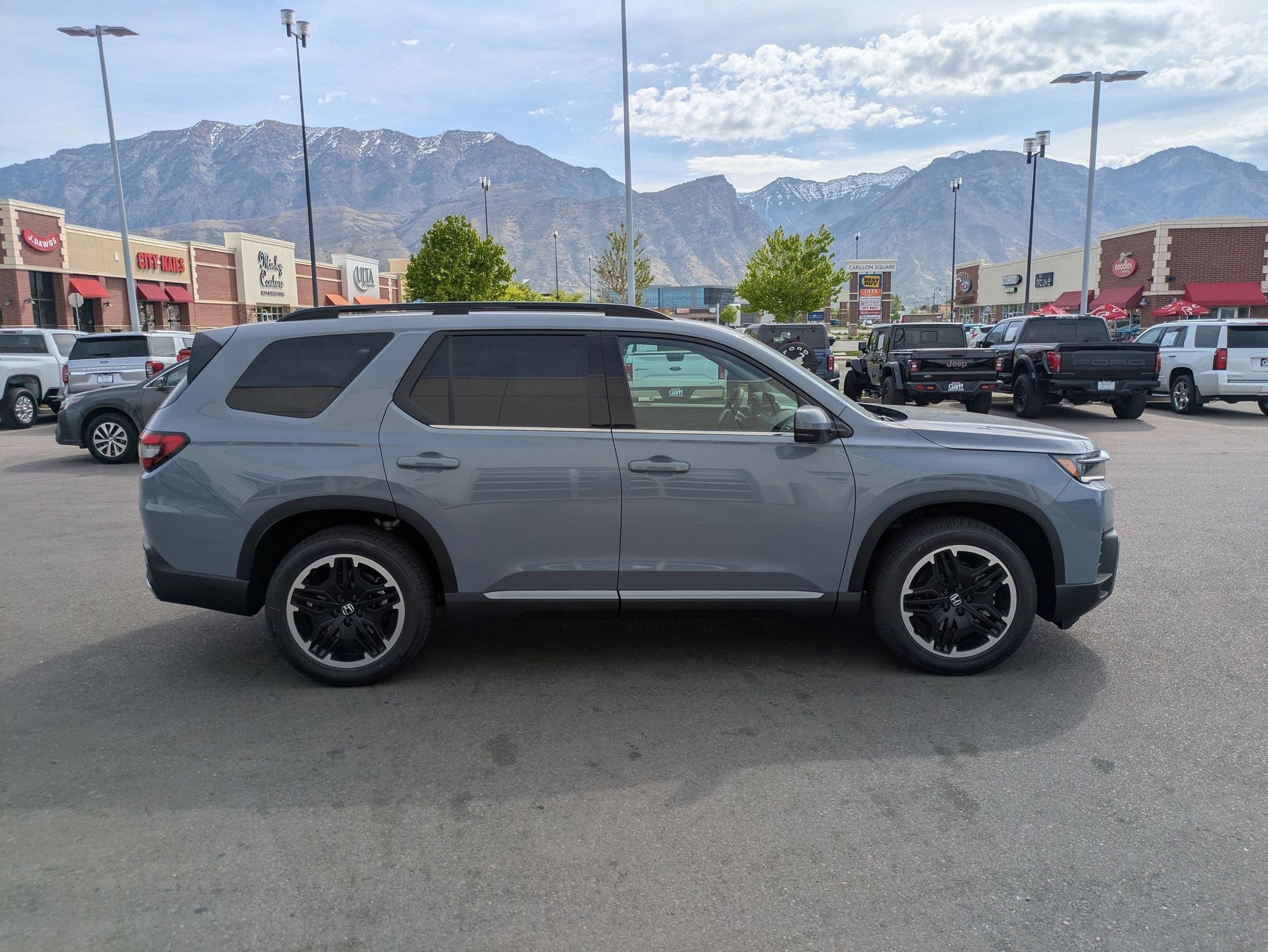 New 2026 Honda Pilot image 2