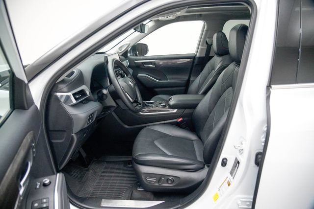 Used 2023 Toyota Highlander Platinum AWD/4WD image 15