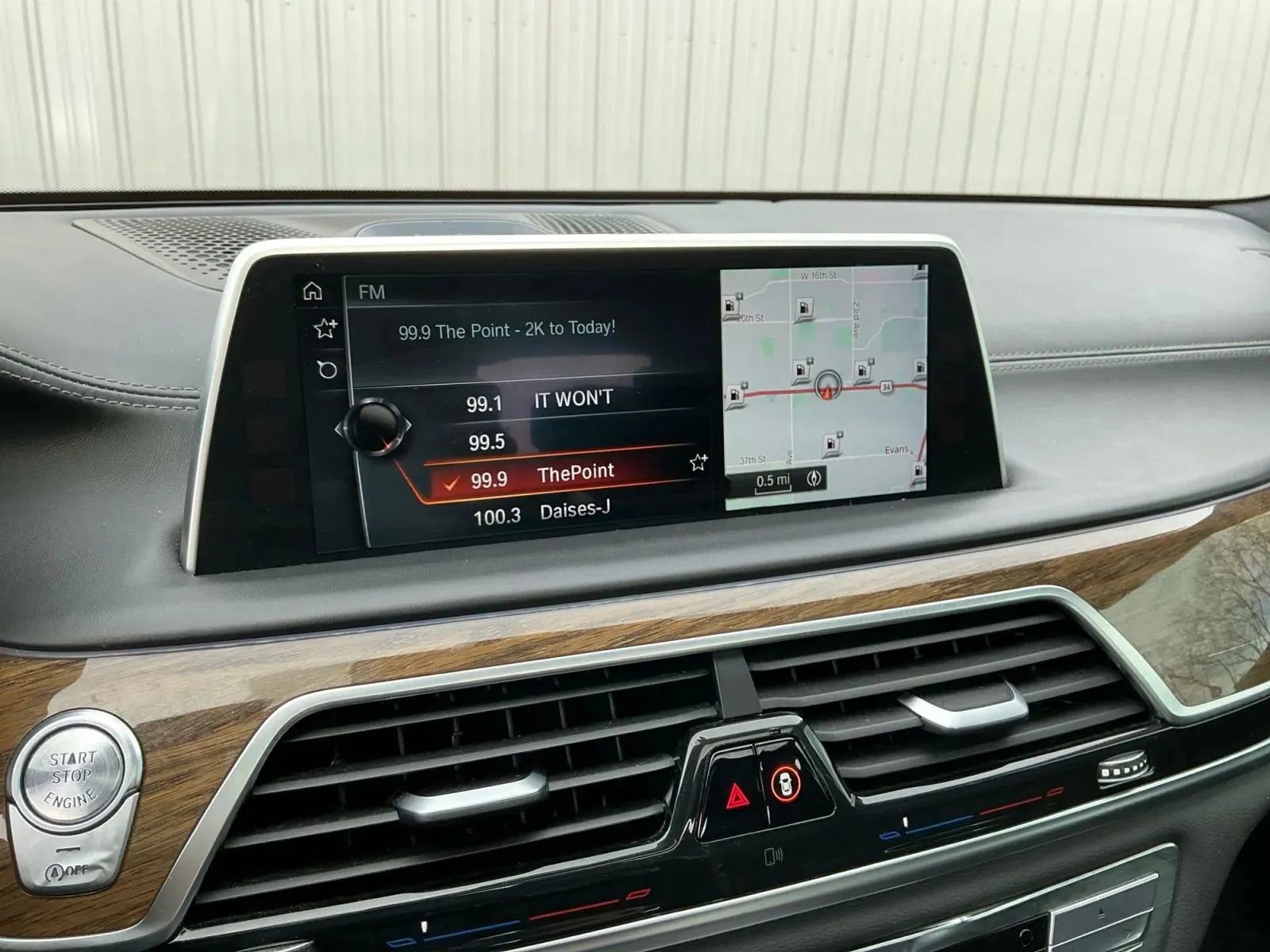 Used 2016 BMW 750i xDrive image 30