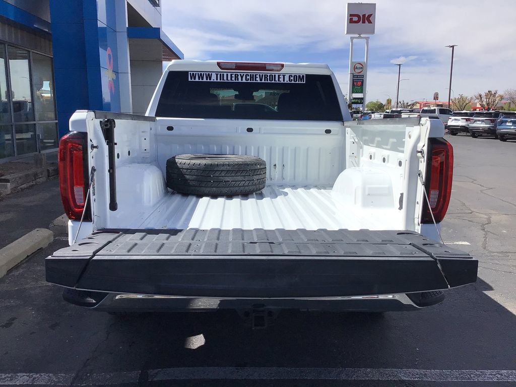 Used 2025 GMC Sierra 1500 SLT AWD/4WD image 6