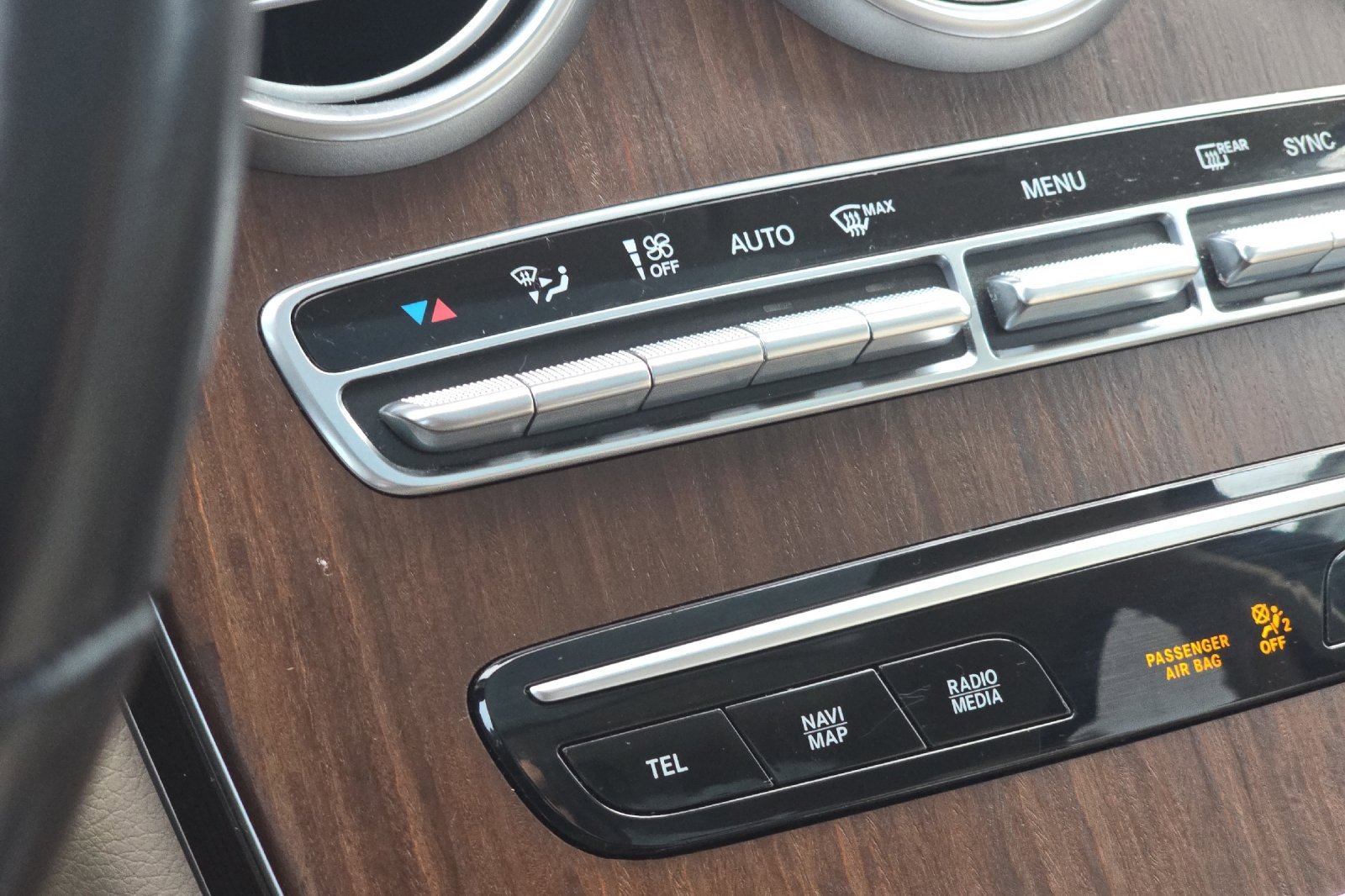 Used 2022 Mercedes-Benz GLC 300 4MATIC image 28