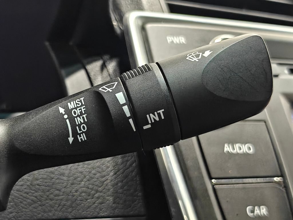 Used 2017 Toyota Camry LE FWD image 13