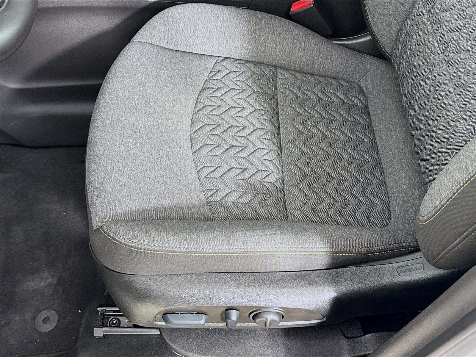 Used 2022 Chevrolet Equinox LT image 18