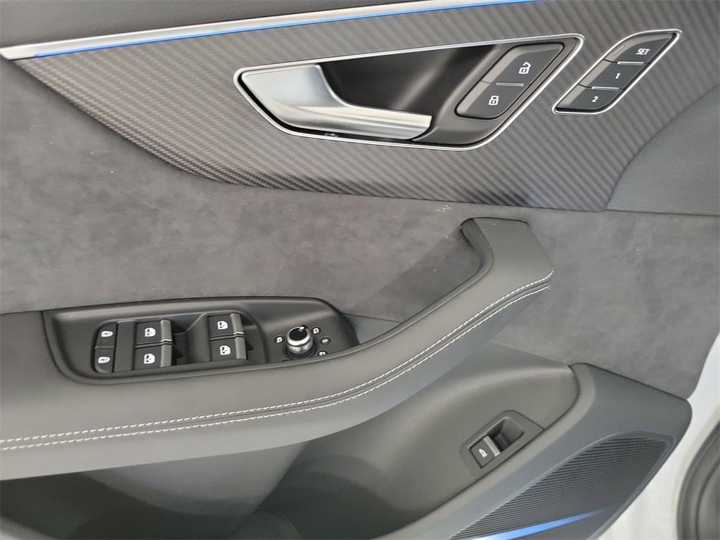 New 2025 Audi SQ7 Premium Plus image 10