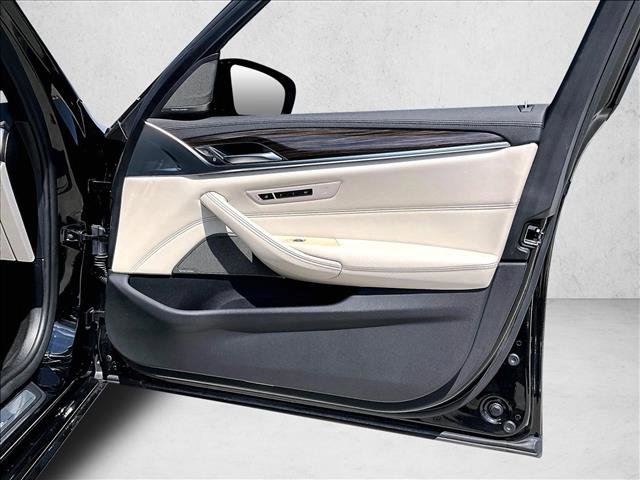 Used 2018 BMW 540i image 19