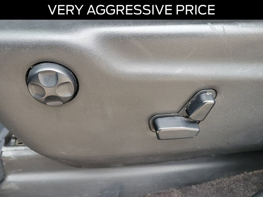 Used 2018 Jeep Grand Cherokee Altitude image 17