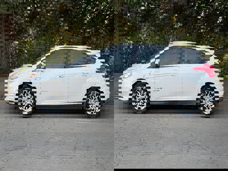 Used 2013 Ford Focus Electric Hatchback image 2