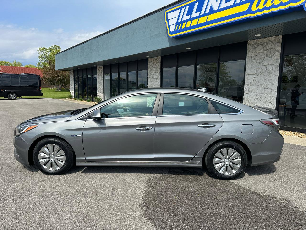 Used 2017 Hyundai Sonata SE FWD image 4