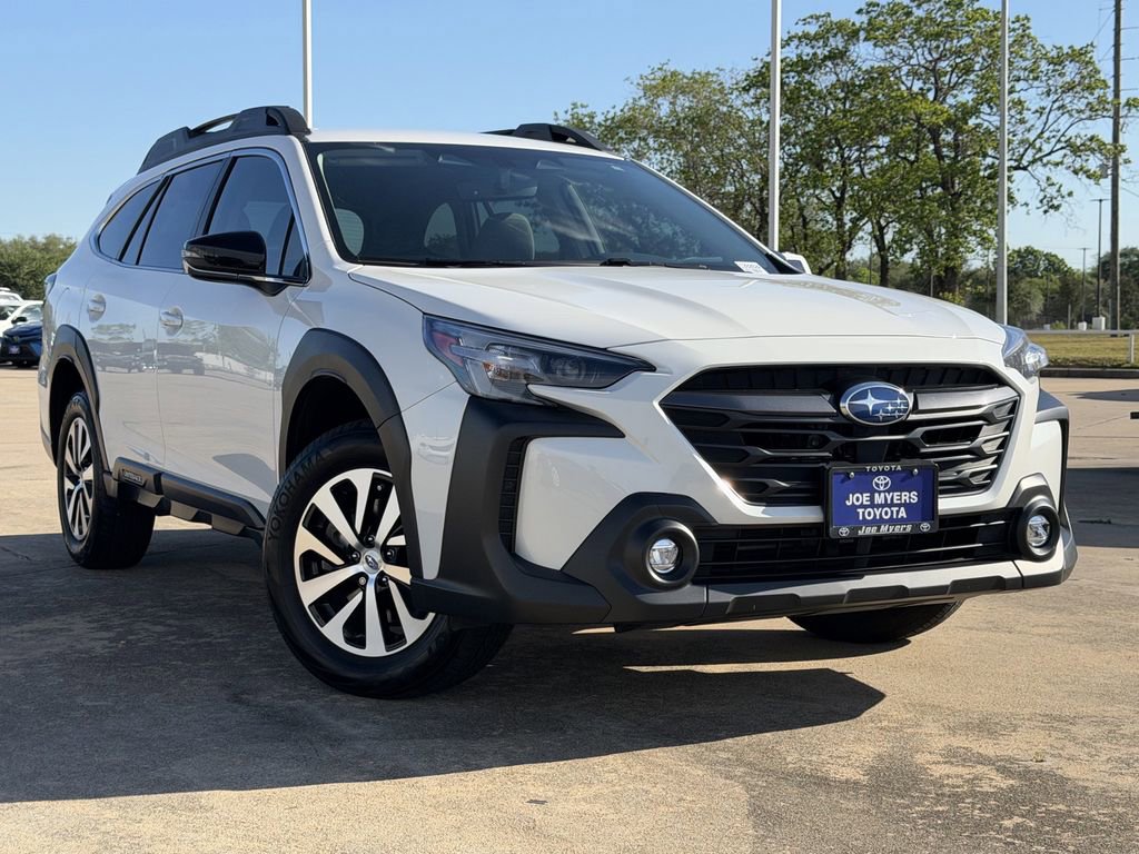 Used 2025 Subaru Outback Premium w/ Popular Package #1A AWD/4WD image 2