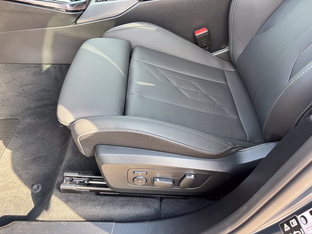 New 2026 BMW X3 xDrive30i w/ Premium Package AWD/4WD image 15