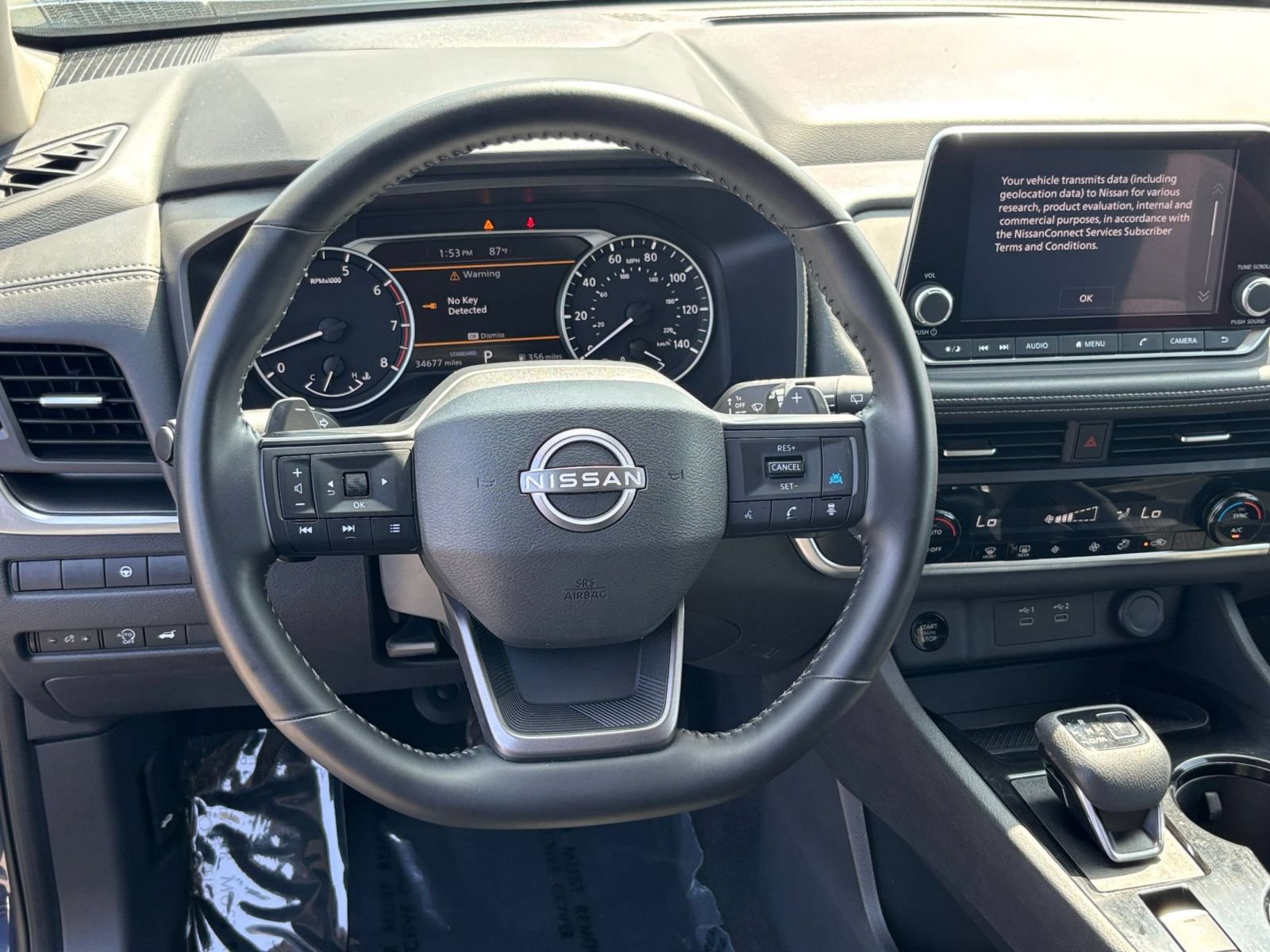 Used 2025 Nissan Rogue SV FWD image 29