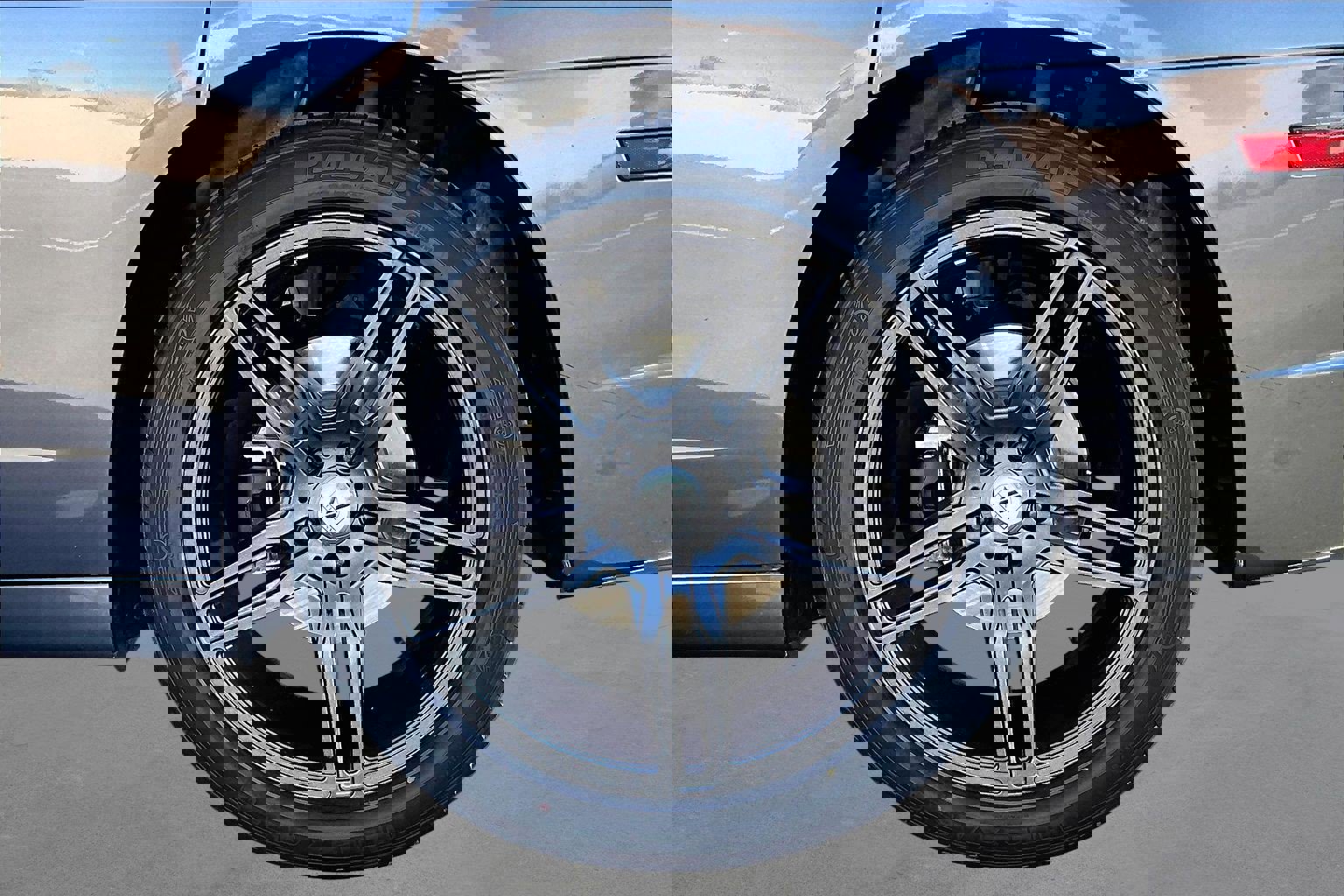 Used 2014 Dodge Charger R/T RWD image 5