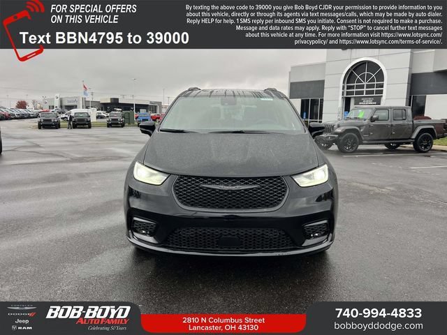 New 2026 Chrysler Pacifica Limited w/ S Appearance Package AWD/4WD image 4