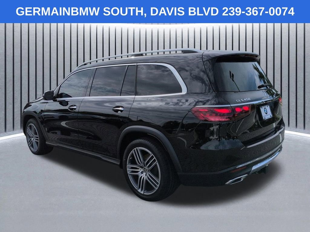Used 2025 Mercedes-Benz GLS 450 4MATIC image 7