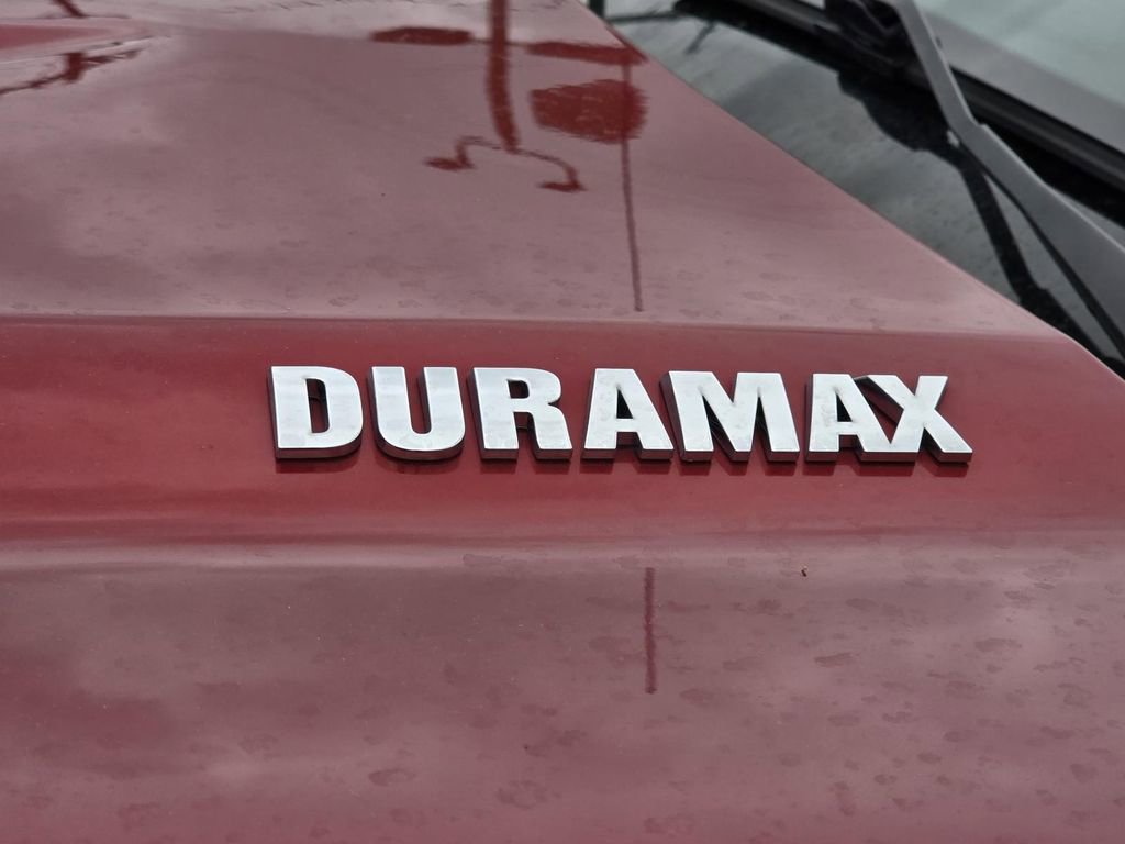 Used 2021 Chevrolet Silverado 1500 High Country w/ Technology Package AWD/4WD image 8