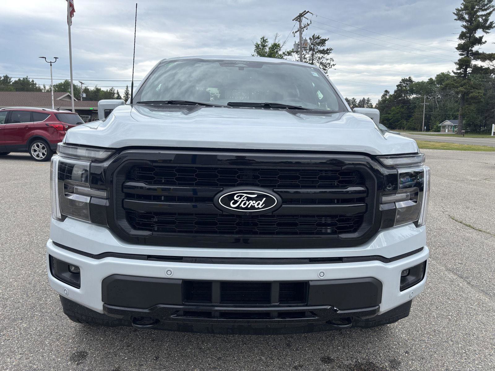 New 2025 Ford F150 Lariat w/ Equipment Group 502A High image 8