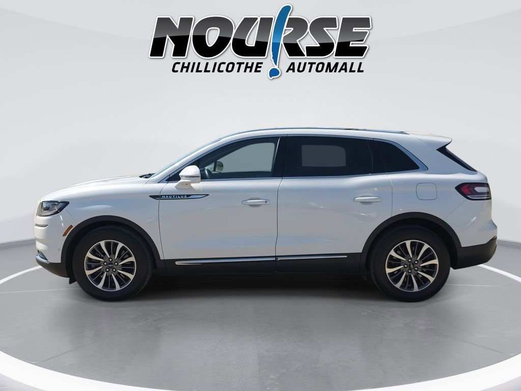 Used 2022 Lincoln Nautilus Reserve AWD/4WD image 5