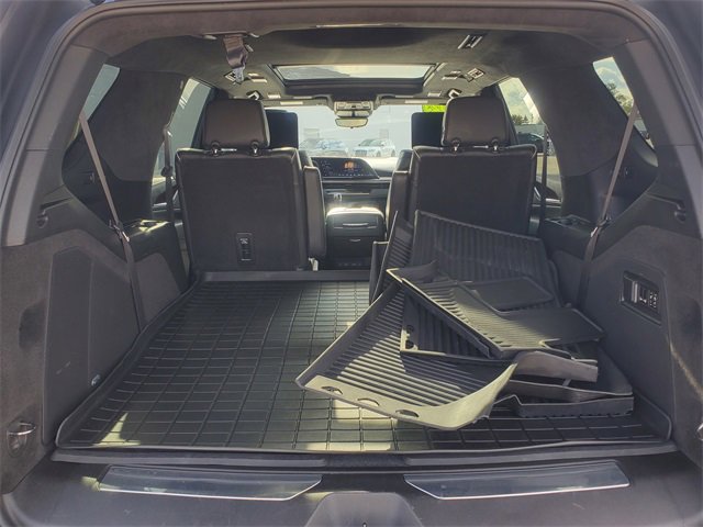Used 2023 Cadillac Escalade Premium Luxury Platinum image 38