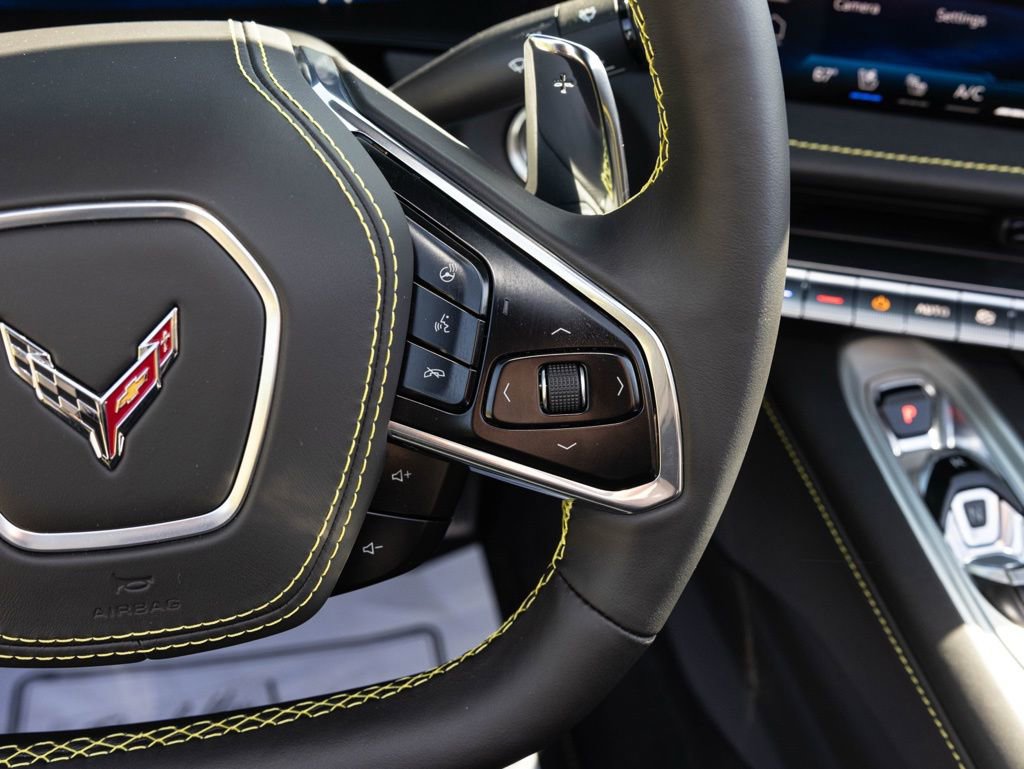 Used 2026 Chevrolet Corvette Stingray Premium Conv w/ Z51 Performance Package RWD image 31