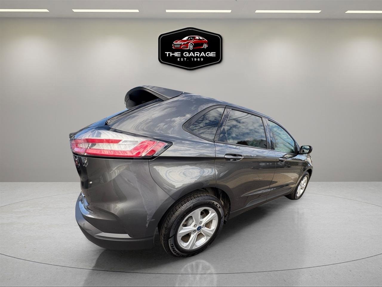 Used 2019 Ford Edge SE AWD/4WD image 8