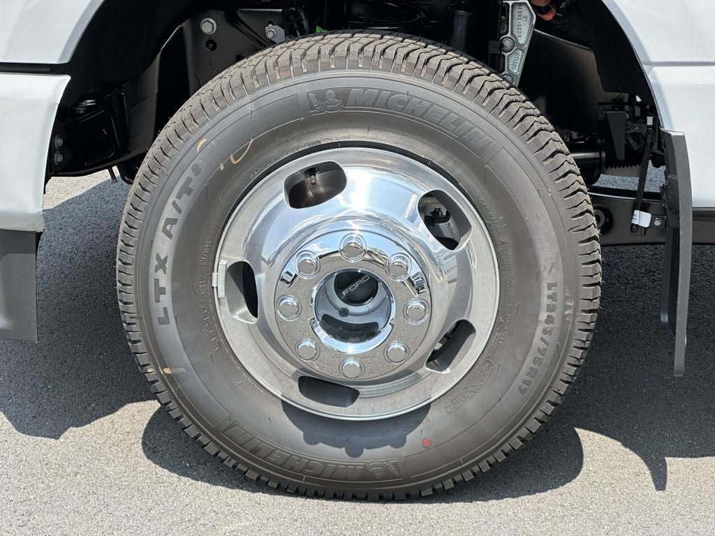 New 2026 Ford F350 Platinum AWD/4WD image 8