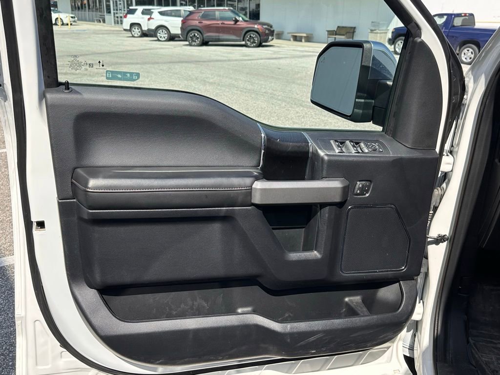 Used 2020 Ford F150 Platinum w/ Equipment Group 701A Luxury image 12