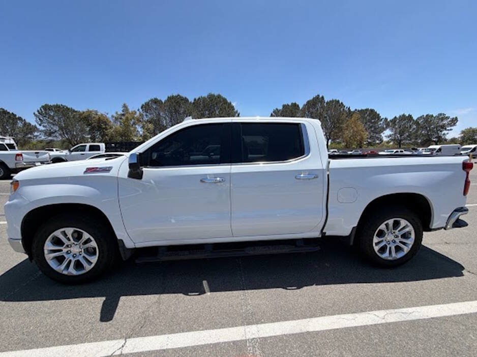 Used 2023 Chevrolet Silverado 1500 LTZ w/ LTZ Convenience Package II AWD/4WD image 4