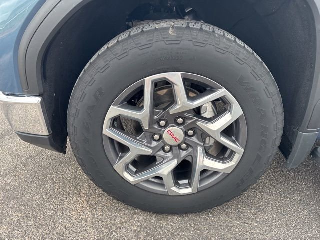 Used 2024 GMC Sierra 1500 SLT w/ SLT Convenience Package image 10