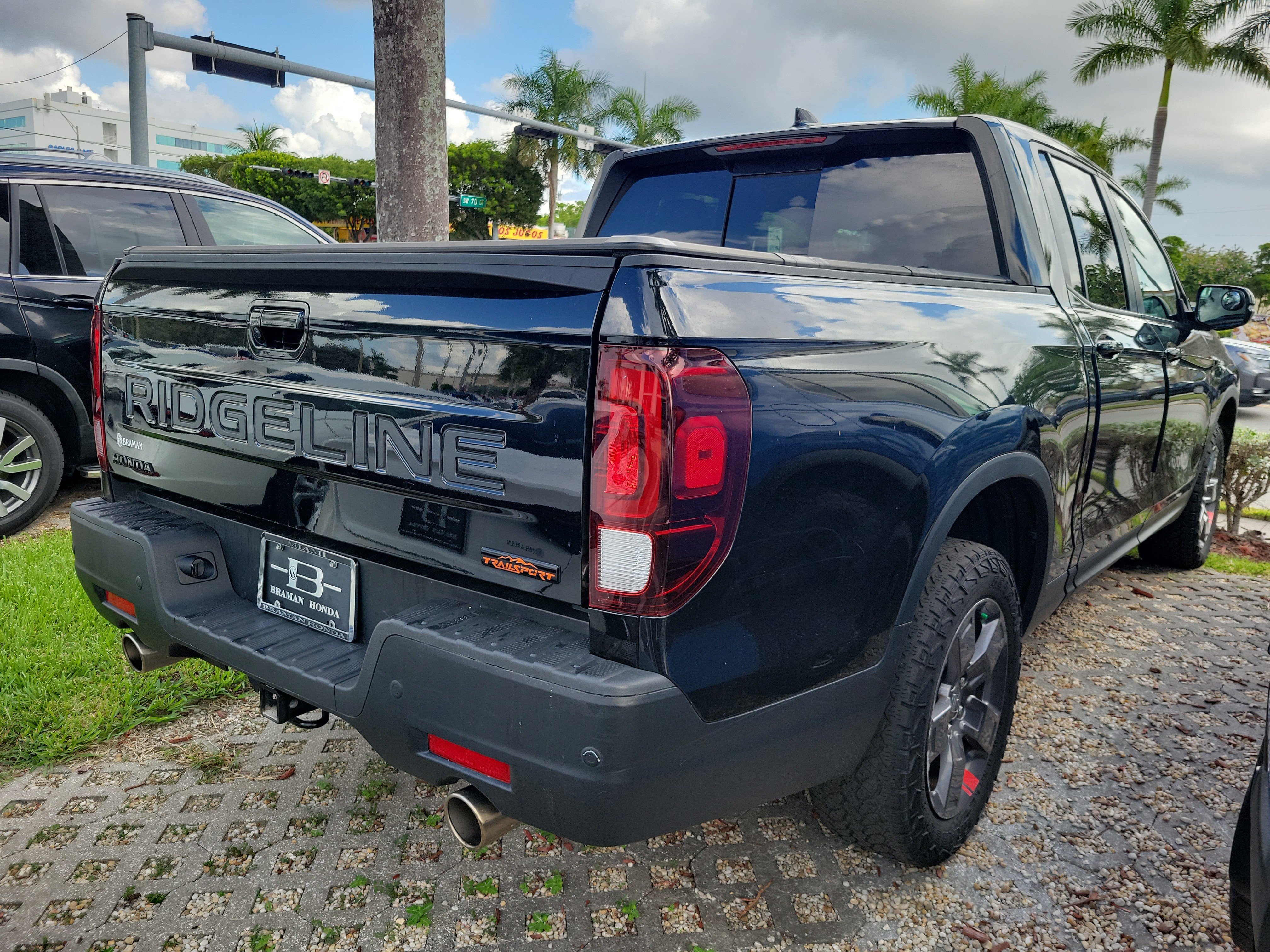 Certified 2024 Honda Ridgeline TrailSport image 3