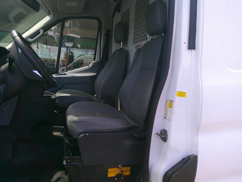 Used 2015 Ford Transit 250 130 Medium Roof RWD image 9