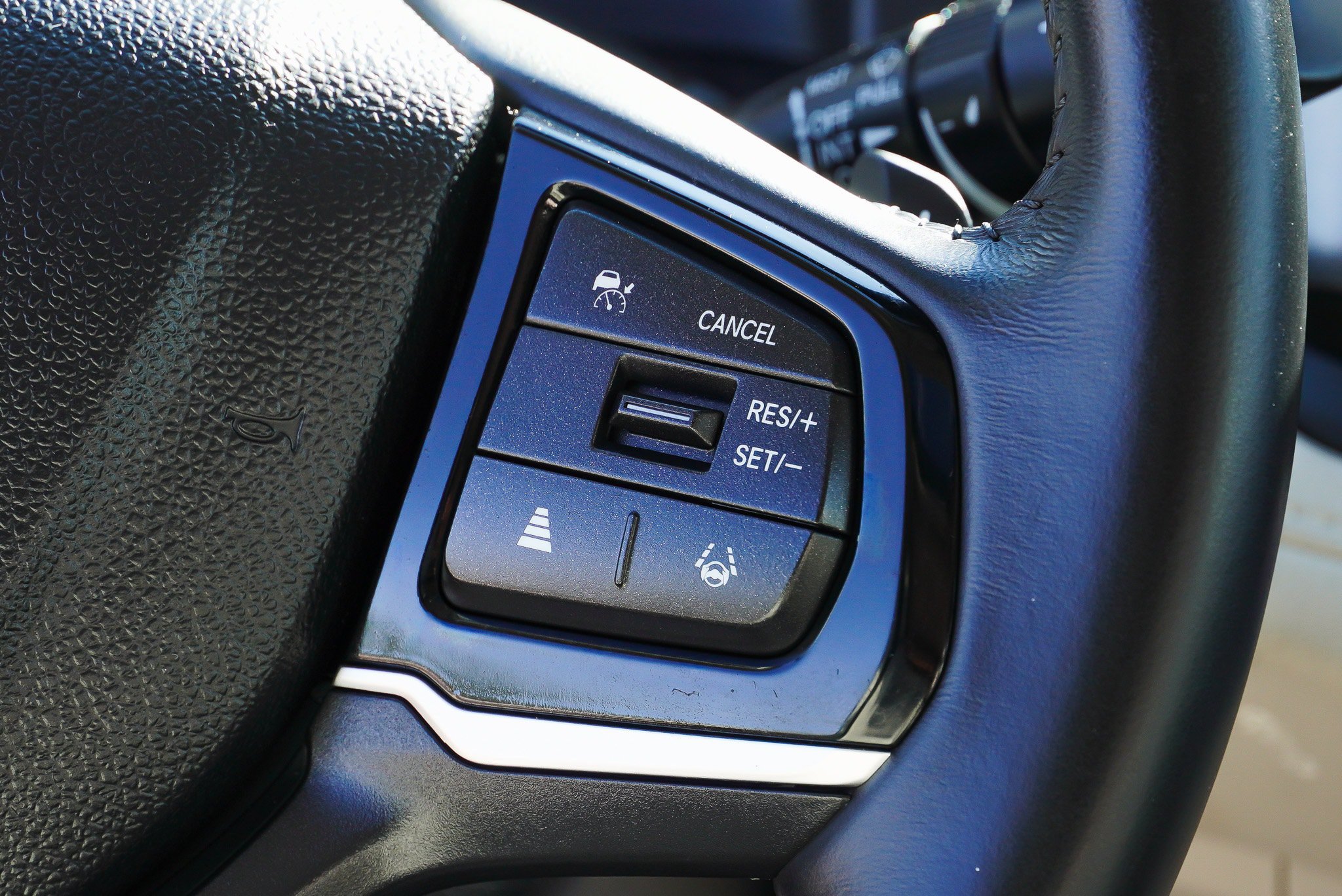 Used 2025 Honda Odyssey EX-L image 37