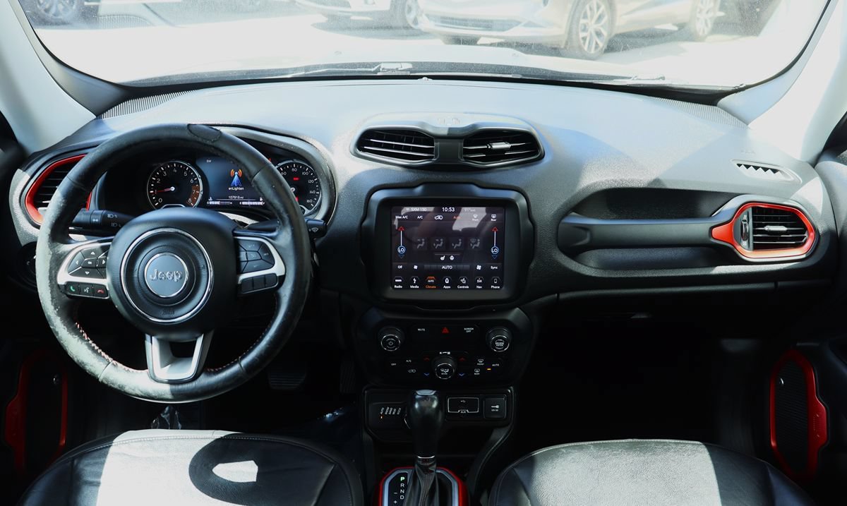 Used 2019 Jeep Renegade Trailhawk AWD/4WD image 32
