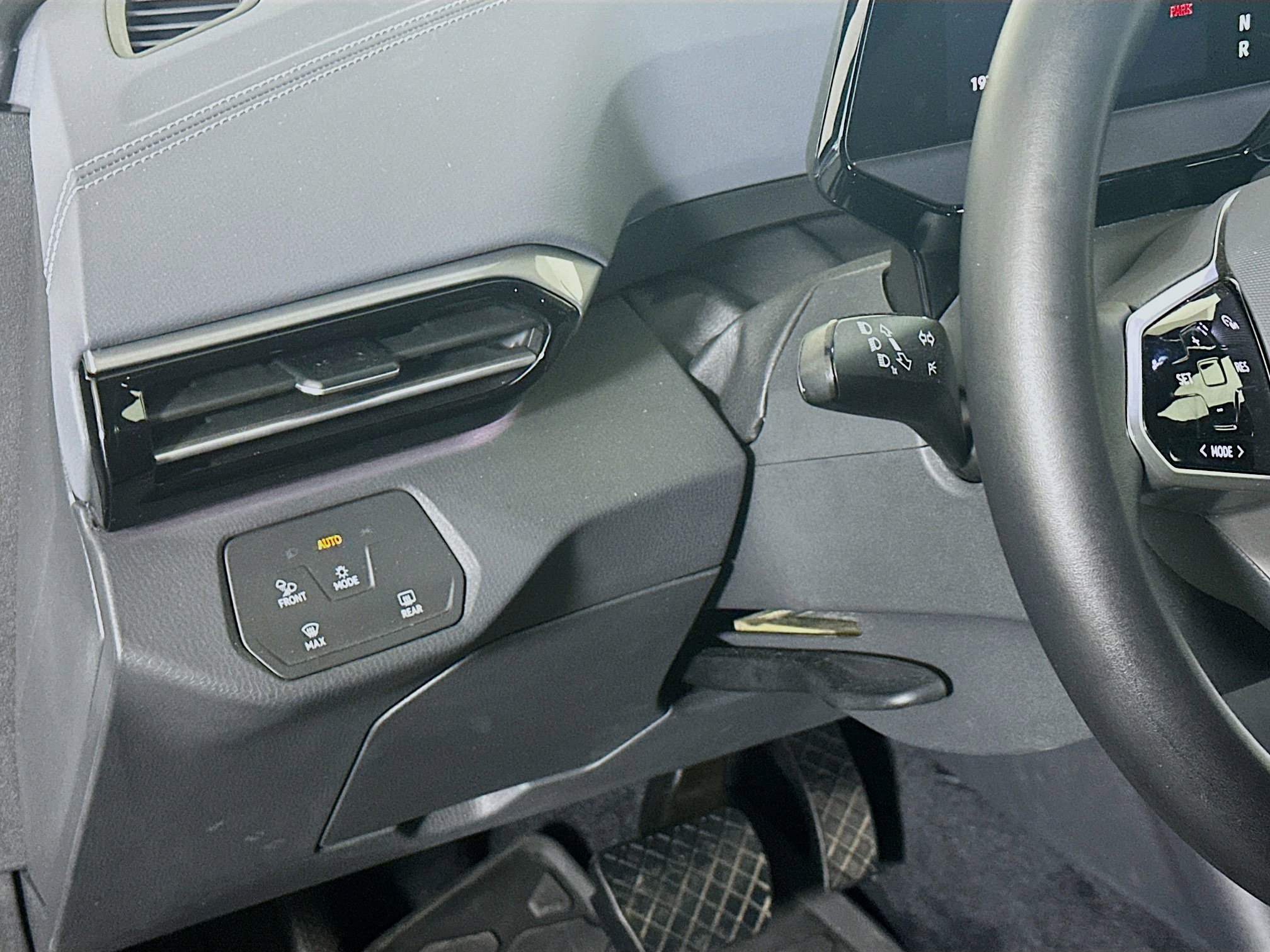 Used 2024 Volkswagen ID.4 S RWD image 16
