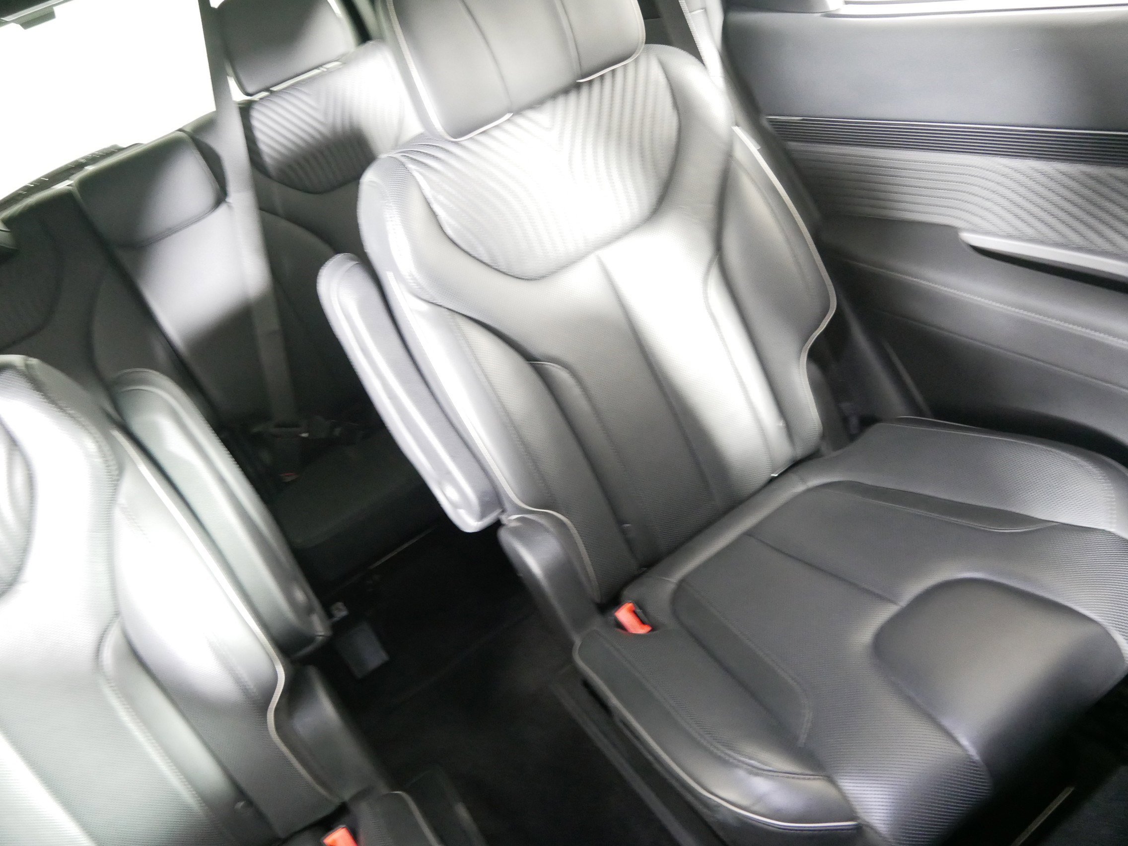 Used 2025 Hyundai Palisade Calligraphy AWD/4WD image 14