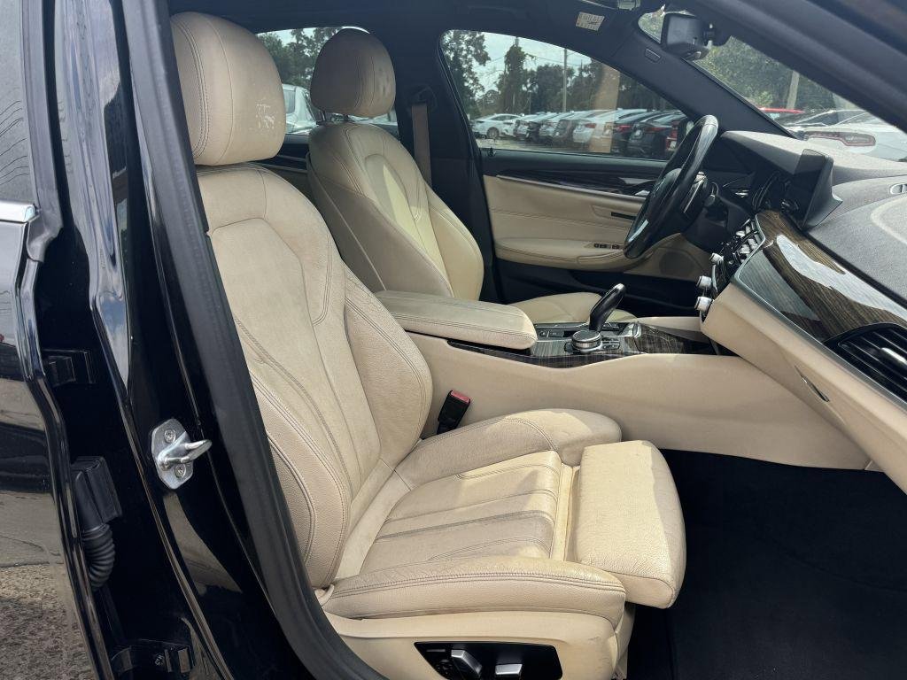 Used 2019 BMW 530i xDrive w/ Convenience Package image 14