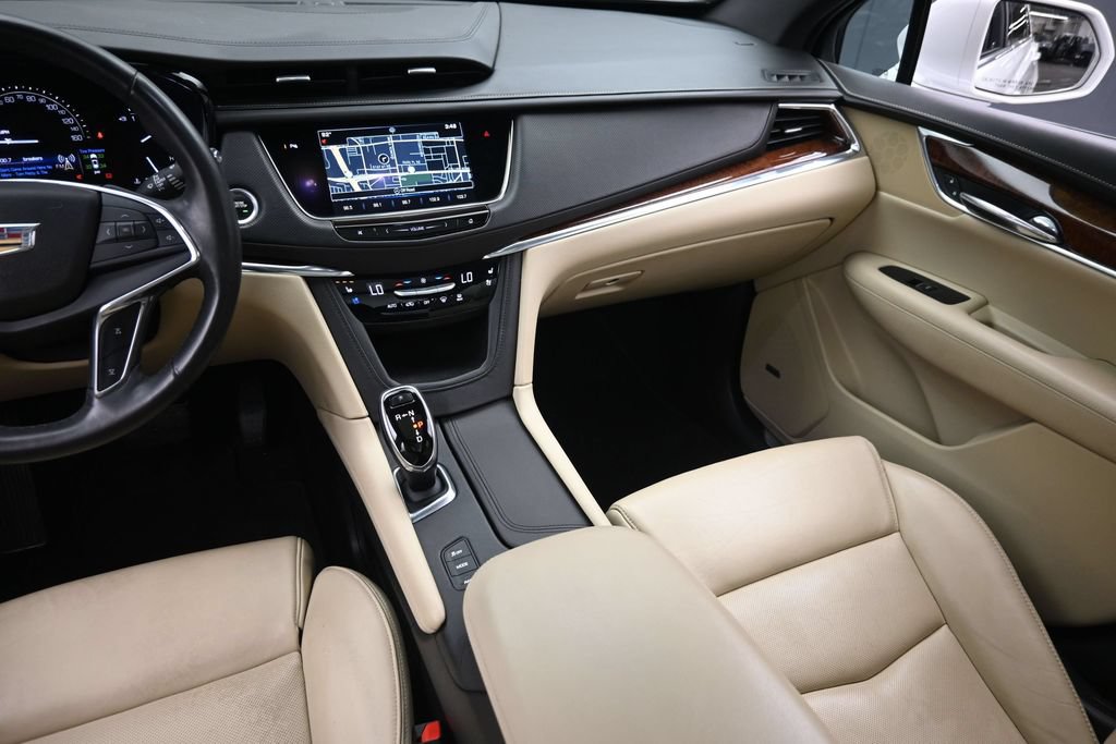 Used 2017 Cadillac XT5 Premium Luxury AWD/4WD image 15