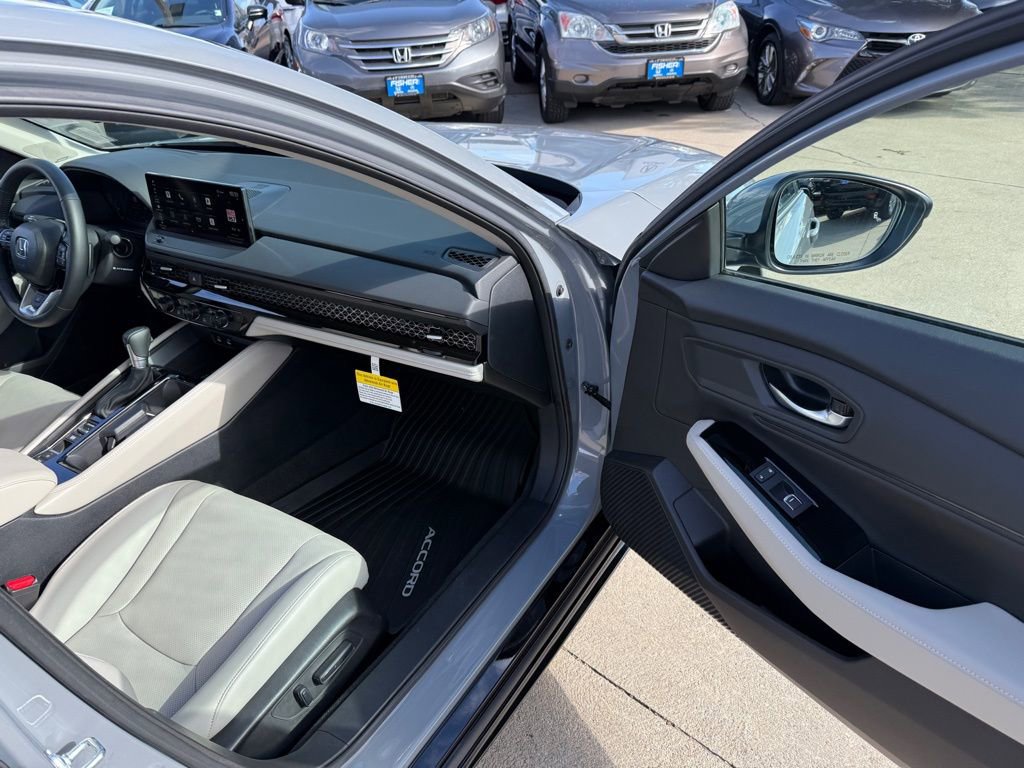 Certified 2025 Honda Accord Touring image 19