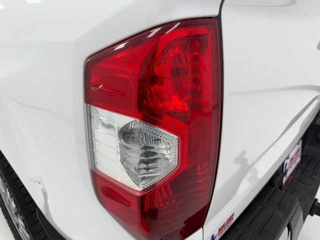 Used 2015 Toyota Tundra SR5 w/ SR5 Upgrade Package image 37