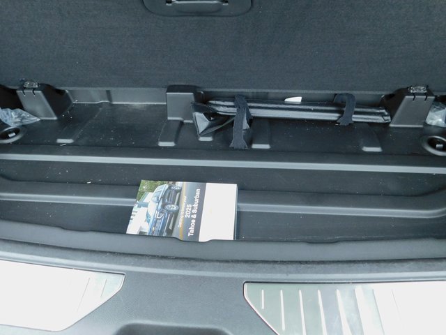 Used 2025 Chevrolet Tahoe Z71 image 50