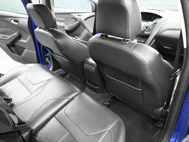 Used 2015 Ford Focus SE w/ Equipment Group 201A image 10