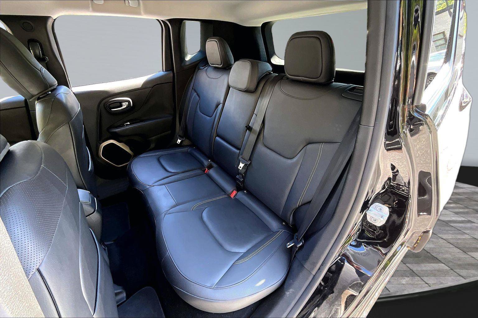 Used 2015 Jeep Renegade Limited AWD/4WD image 26