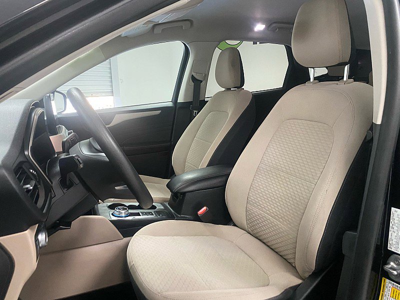 Used 2022 Ford Escape SE image 17