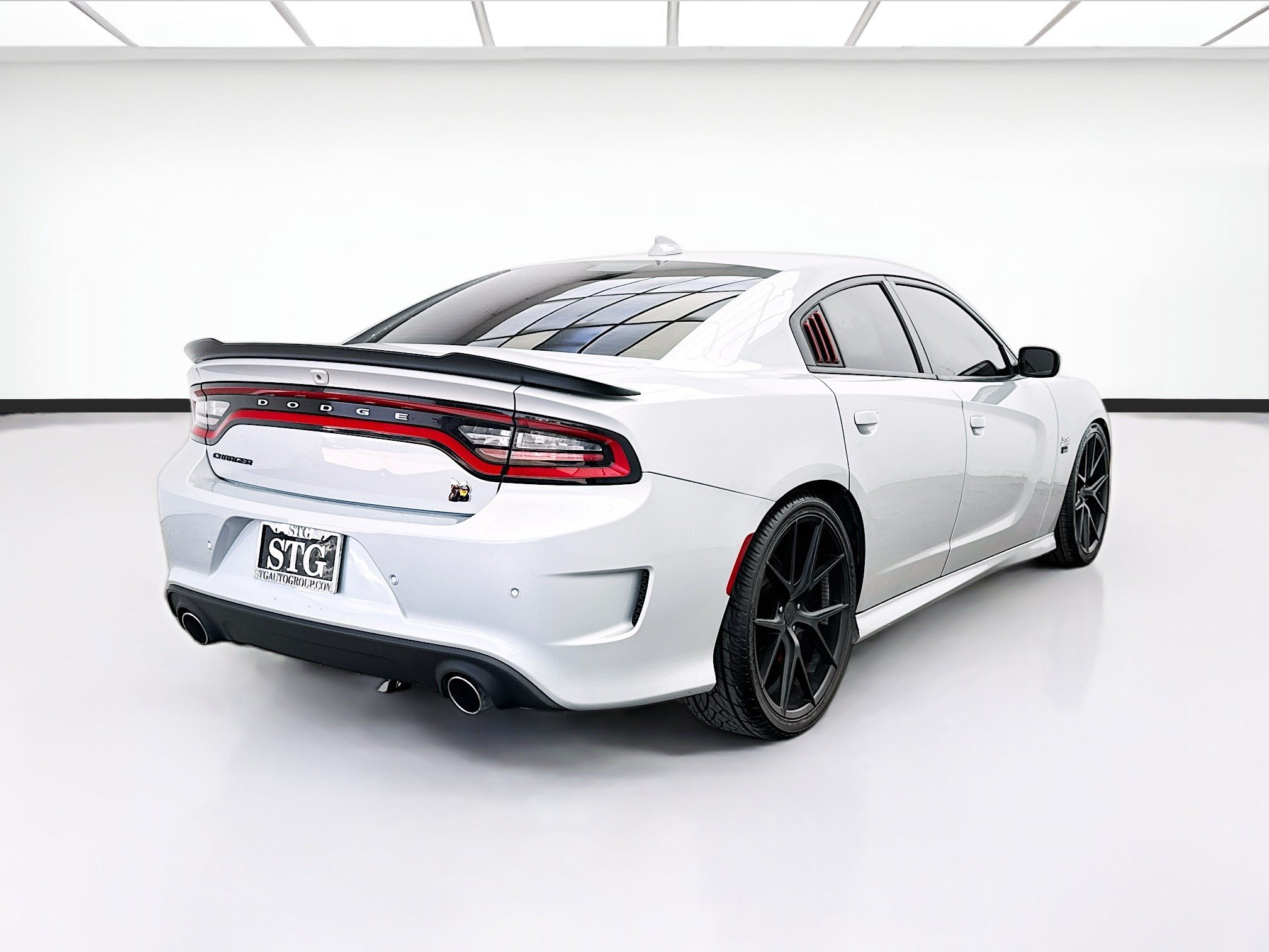Used 2021 Dodge Charger Scat Pack w/ Navigation & Travel Group RWD image 4