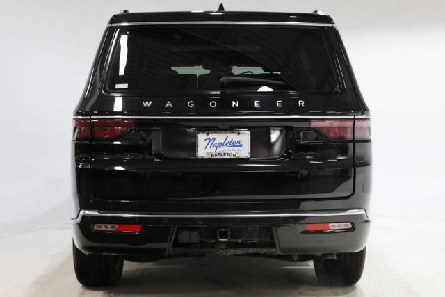 Used 2025 Jeep Wagoneer 4WD w/ Premium Group I image 7
