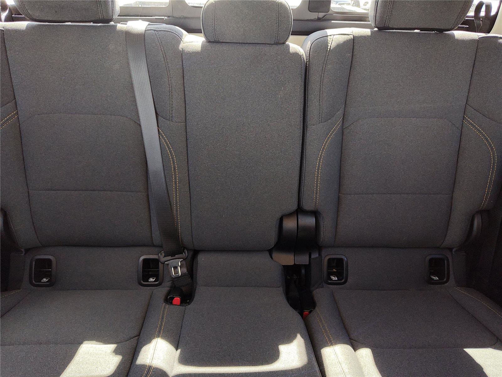 Used 2025 Jeep Gladiator Sport image 25