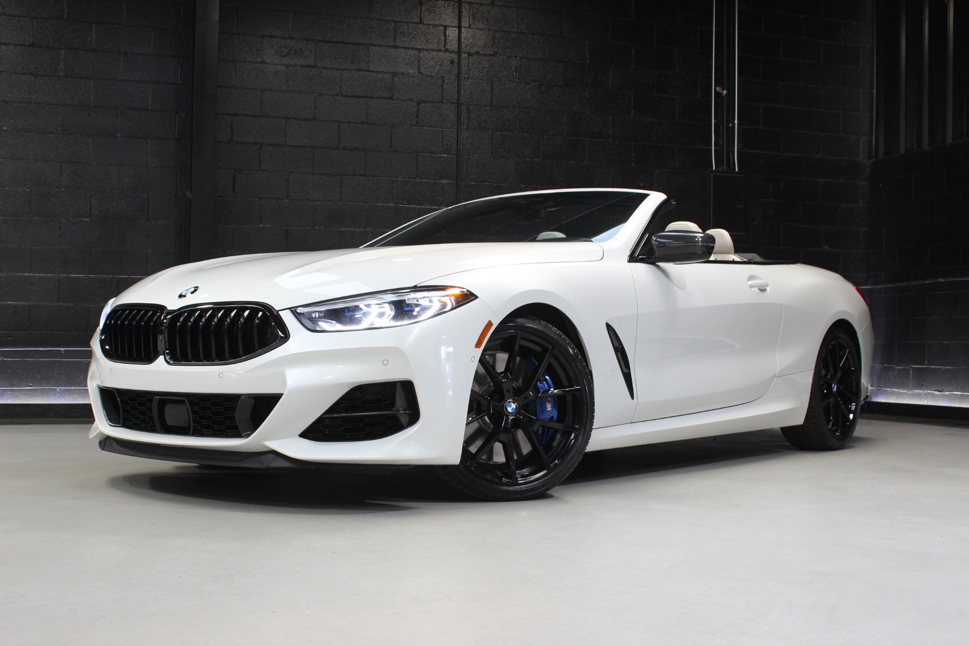 Used 2022 BMW M850i xDrive Convertible w/ M Carbon Exterior Package AWD/4WD image 90