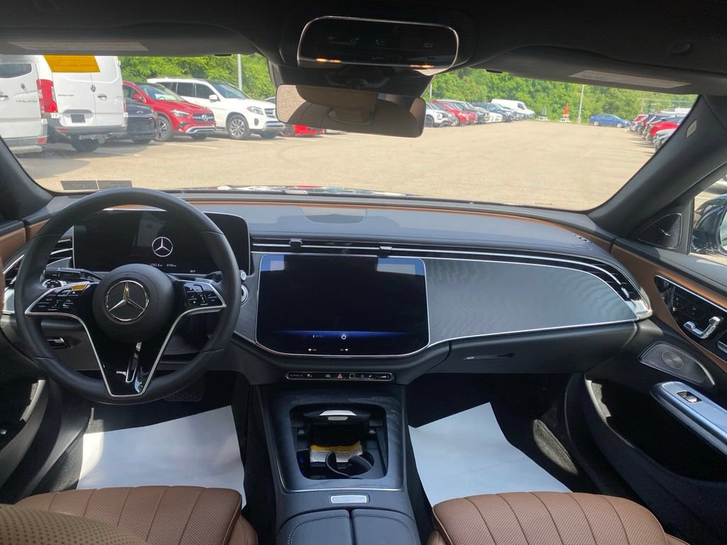 Used 2026 Mercedes-Benz E 350 4MATIC Sedan image 12