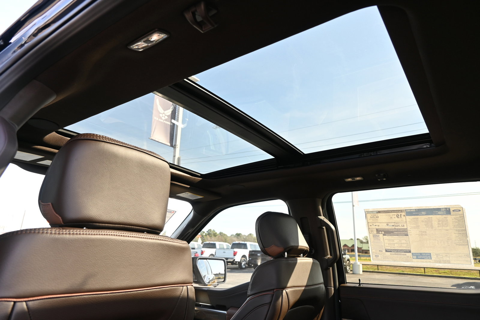 New 2025 Ford F150 King Ranch w/ FX4 Off-Road Package image 39