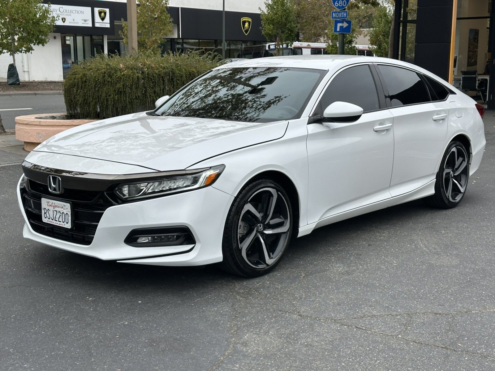 Used 2020 Honda Accord Sport image 3