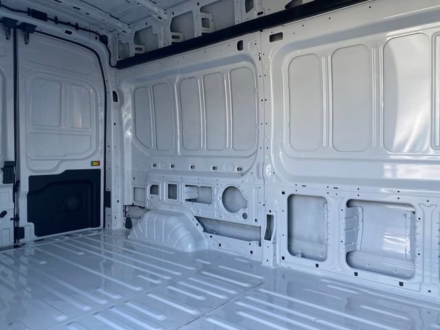 New 2026 Ford Transit 250 148 High Roof RWD image 17